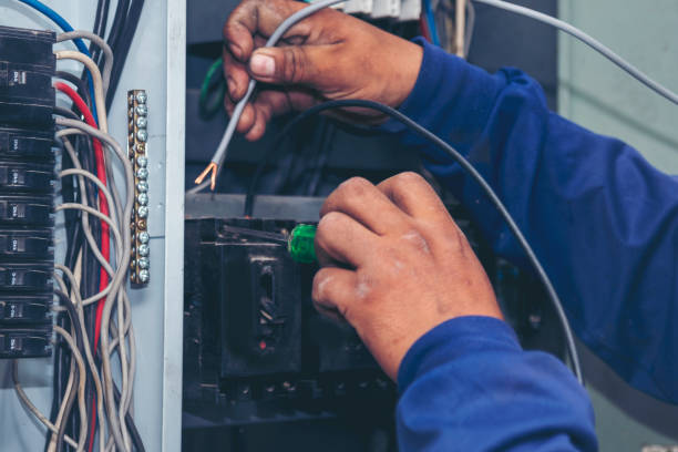  Forest Heights, TX Electrician Pros
